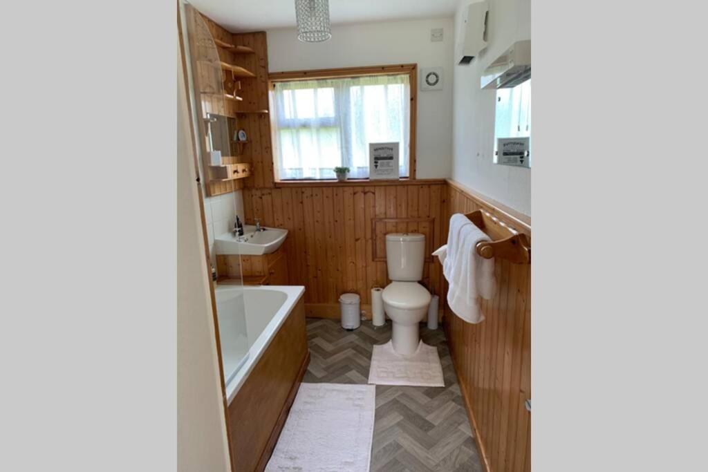 Highland Cosy 2 Bedroom Cottage In Tore Muir Of Ord On Nc500 Exterior photo